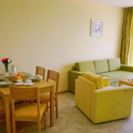 Морски Апартаменти Джулай Морнинг - July Morning Sea View Apartments 카바르나 객실 사진