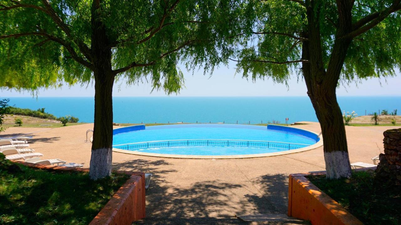 Морски Апартаменти Джулай Морнинг - July Morning Sea View Apartments 카바르나 외부 사진