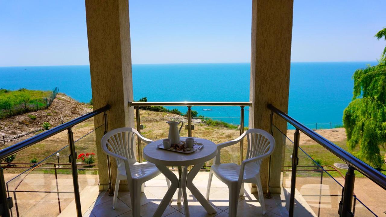 Морски Апартаменти Джулай Морнинг - July Morning Sea View Apartments 카바르나 외부 사진