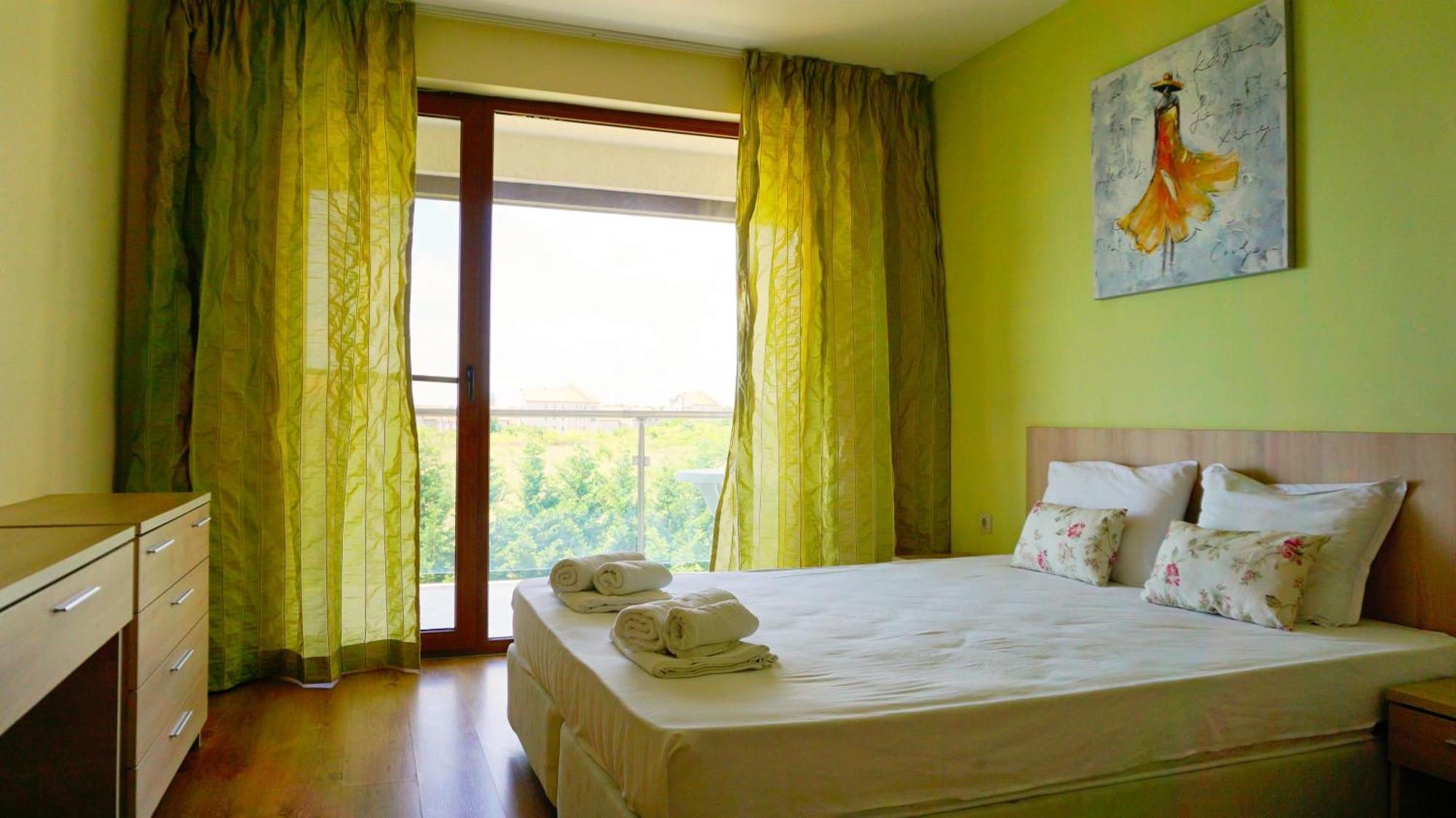Морски Апартаменти Джулай Морнинг - July Morning Sea View Apartments 카바르나 객실 사진